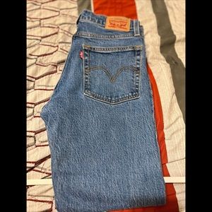 Levi’s wedgie straight jeans